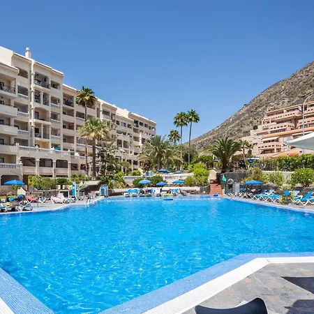 1 Bedroom Communal Heated Pool דירה *