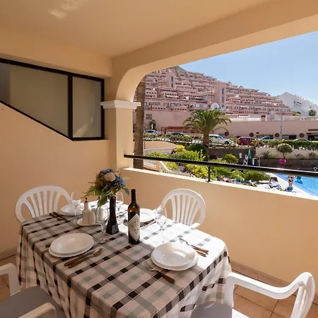 Apartament 1 Bedroom Communal Heated Pool *